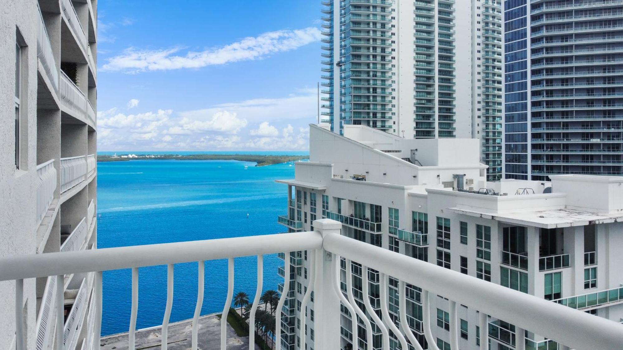 Upscale Brickell 3 Bedroom With Water Views And Free Parking Miami Exterior foto